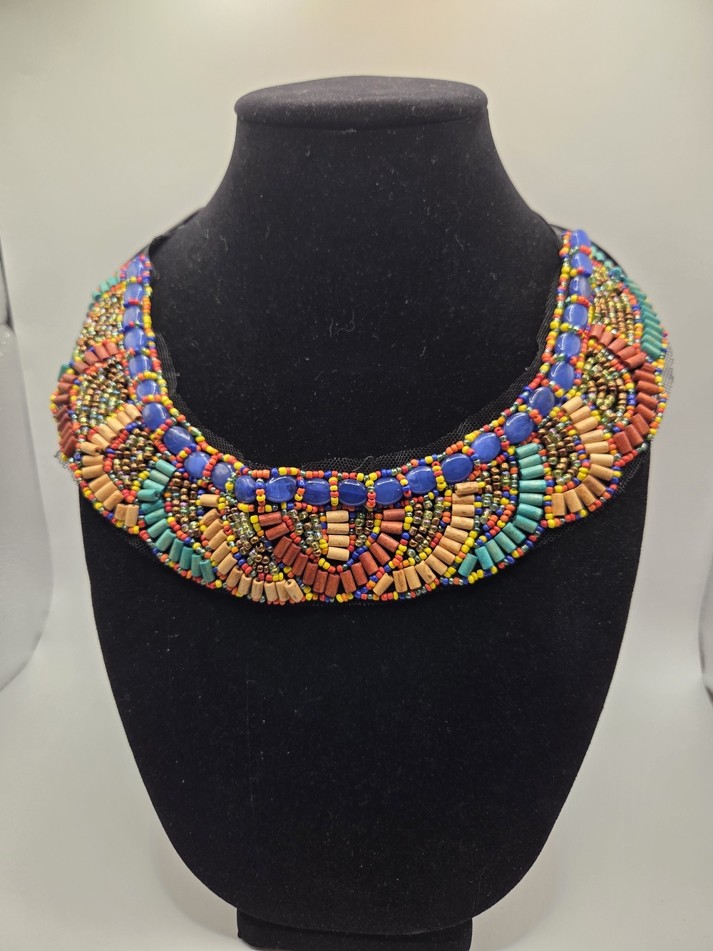 1710. Colorful Beaded Collar Necklace - Multicolor